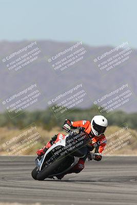 media/Oct-13-2025-Moto Forza (Mon) [[a66d839500]]/4-C Group/Session 3 (Turn 16)/